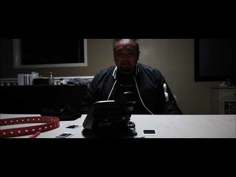 Call Me, Beep Me (ft. The Holographic Children) - Medium Franc - OFFICIAL VIDEO