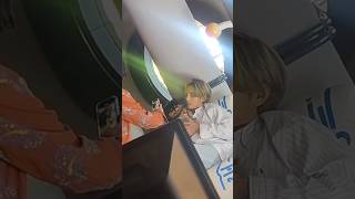 Download lagu His bright smile when he saw Rocky 😭💜 Taehyung Rainy days behind the scenes #taehyung #v #bts mp3