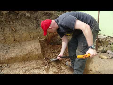 Záchranný archeologický výzkum v obci Němčičky