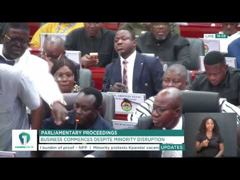 🚨Tense Chaos in Parliament : Minority Crosses the Floor as Confrontations Break Out