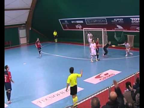 PROMOMEDIA SPORT FIVE PUTIGNANO - MARCA FUTSAL 1-4, sintesi