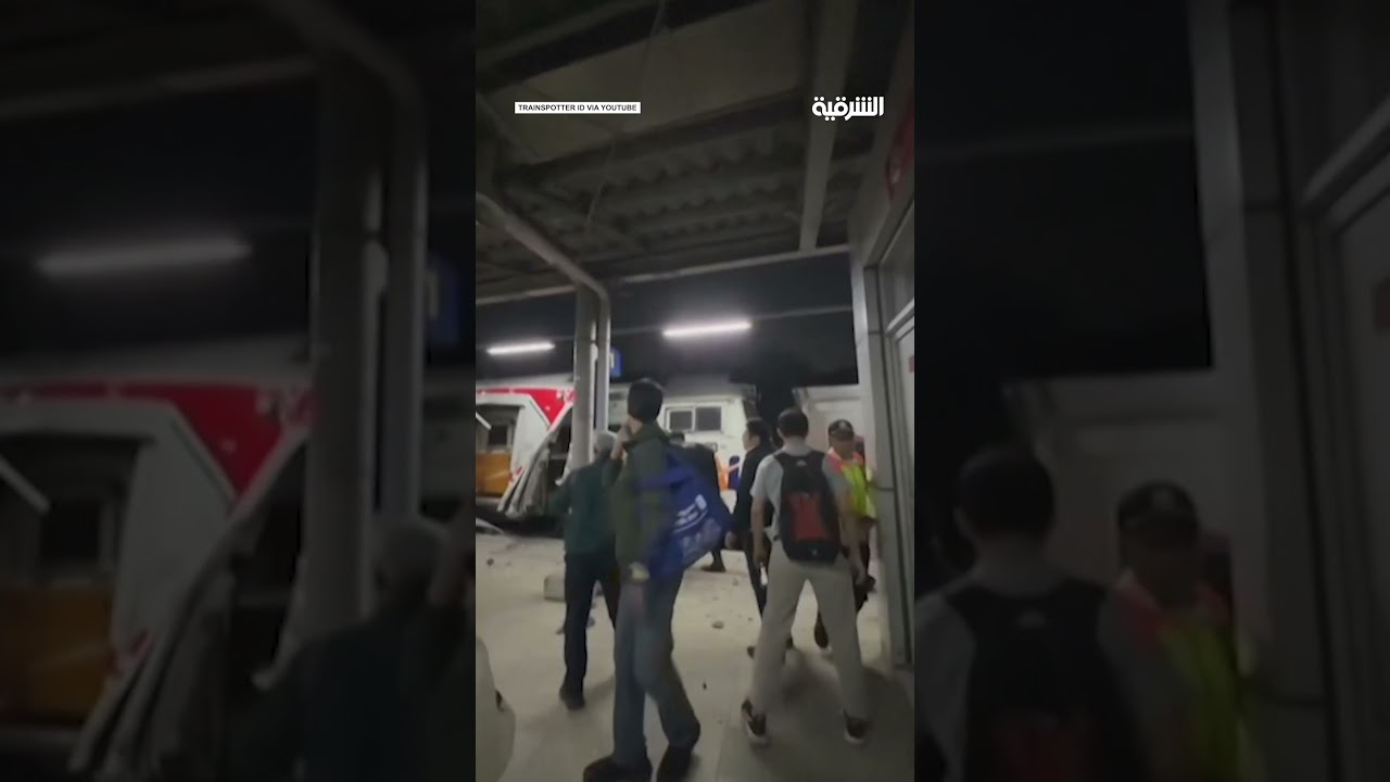 فيديو | لحظة تصادم قطارين في إندونيسيا