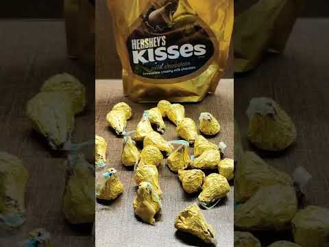 Hershey's Kisses Milk chocolate Unboxing (Bigger Pack)..