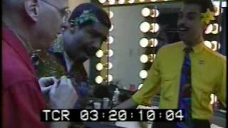 The Flirtations warm up with Cris Williamson's "Shooting Star"