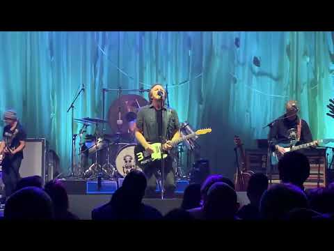 Eddie Vedder and the Earthlings Invincible 2/10/22 Chicago