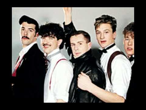 Frankie Goes To Hollywood Born To Run{with intro}