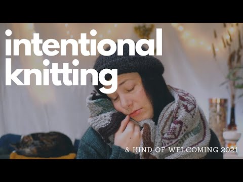 New Year, intentional knitting and a few Questions | Episode 49 | Heather & Hops Knitting Podcast |