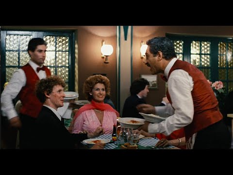 Spaghetti House (1982) - Italian Restaurant Cooking & Serving & Singing