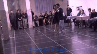 ANABELA BROGIOLI y CHRISTIAN MARQUEZ bailando LA MILONGA DE BUENOS AIRES en FLOREAL MILONGA