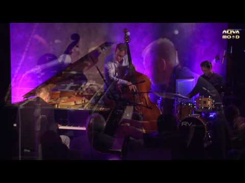 DANIEL KARLSSON trio @ AQVA MOOD | Cowboy Song