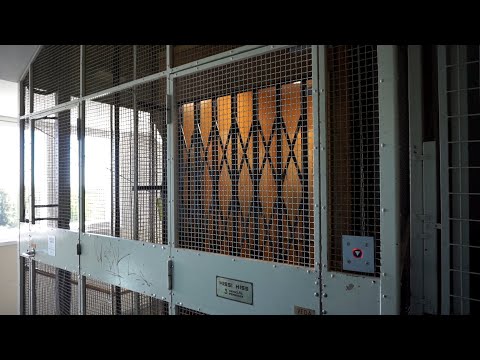 2x 1950 KONE traction elevators (2000 mod by KONE) @ Mannerheimintie 93A, Helsinki, Finland