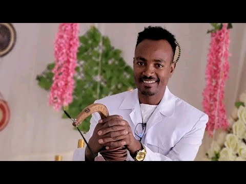 Samuel tesfu new tigrigna music at wedding  ሳሙኤል ተስፉ ሰብግበርኒ ኣብ መርዓ