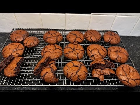 Gooey Chocolate Cookies - Kladdkaka Cookies