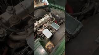 1974 Triumph TR6 Idling