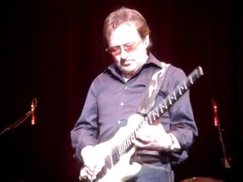 Blue Oyster Cult - Don't Fear The Reaper - Live 2013