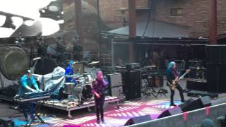 Future Islands - The Chase