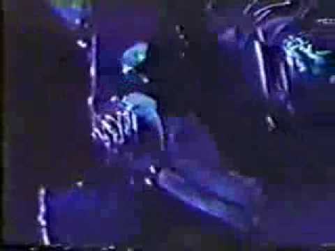 Michael Jackson with guitarist Greg Howe "Beat It" solo