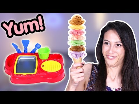 ZELF IJSJES MAKEN IN MINI SPEELGOED KEUKEN?!