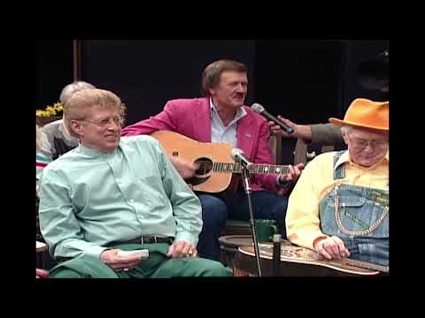 Jimmy Newman sings "Alligator Man" live on Country's Family Reunion 2