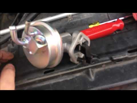 Replacing The Fuel Pump On My 1983 Chevy Silverado 350     The Delphi Pump Sucks!