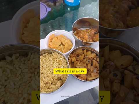 ✨ What I ate in a day 🍛🥗🍱 #ivfam #whatiateinaday #hostellife #hosteller #indhusvibes