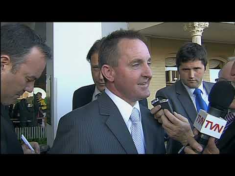 Apache Cat wins the 2008 TJ Smith Stakes