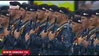 На параде Победы в Грозном состоялась постановка реконструкции штурма Рейхстага
