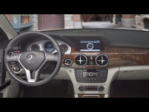 GLK-Class Interior Features -- Mercedes-Benz Compact SUV