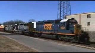 preview picture of video 'CSX A710 Local Freight at Winder, GA'