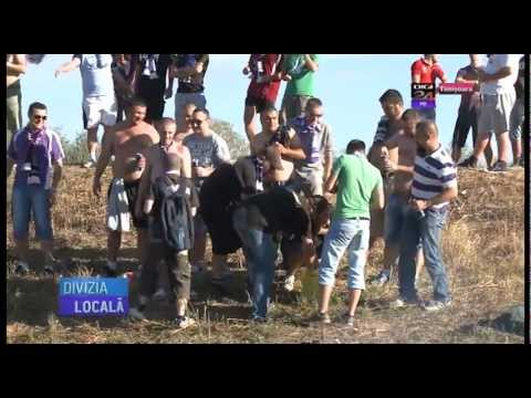 Cu Poli, prin... Divizia Locala