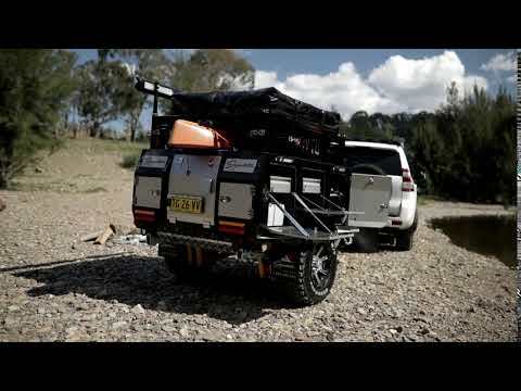 Signature Deluxe II Camper - Rear End