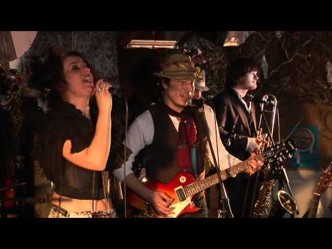 Kirsty Almeida - 'Late At Night' live at Favela Chic