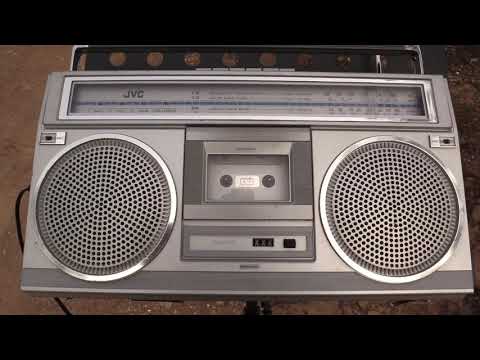 101.7Mhz WSFM Sydney on JVC Boombox