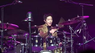 DAY6 1st World Tour &#39;YOUTH&#39; in Paris &#39;Say Wow&#39; Dowoon focus