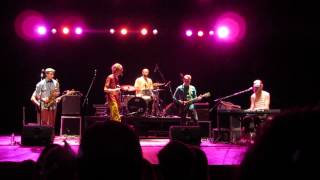 Erlend Øye - Fence Me In / Lies Become Part Of Who You Are - Teatro Independencia, Mza 25/11/2014