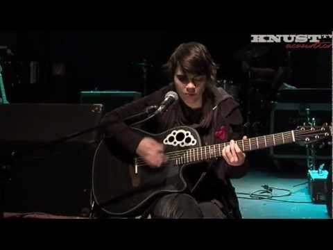 Kaki King "The Betrayer" || Knust Acoustics