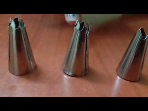 Baking essential things / for beginners