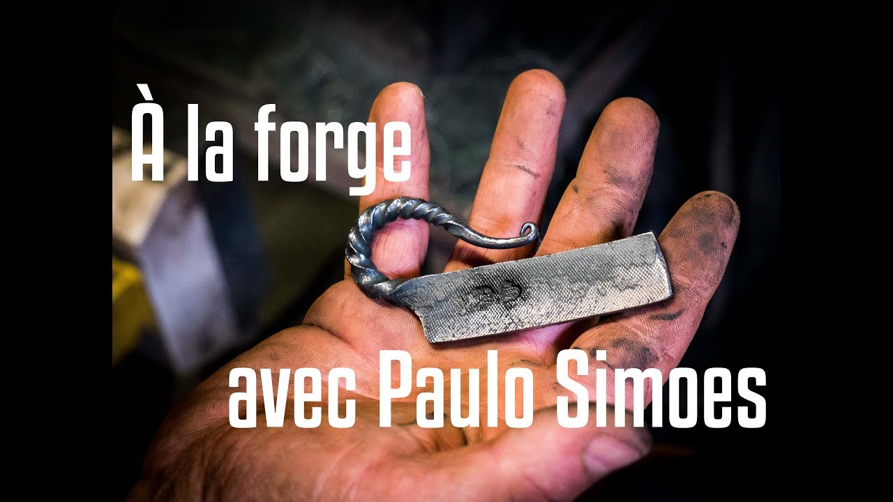 À la forge avec Paulo Simoes : réalisation d'un briquet "médiéval" en acier.