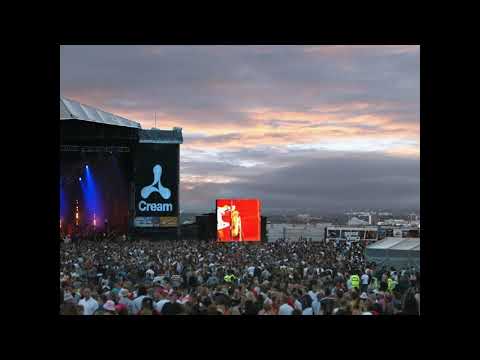 Medicine8 - Live at Creamfields - Buenos Aires - 2002