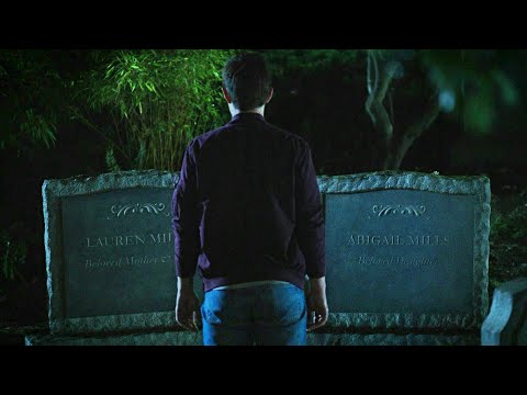 Once Upon A Time 7x03 Henry Finds Is Familly In The Cemetery - Lucy Gives The Glace's Piece To Henry