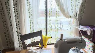 あれ、雪だ、天気予報は雷雨だったのに。