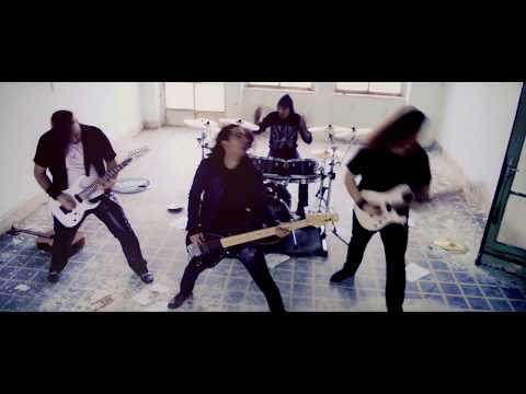 Echonald - Változunk [Official Music Video]