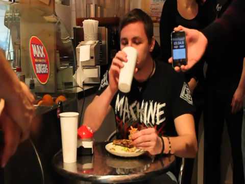 Triple Max Burgers Challenge Sieger (The Machine) vom 02.02.2013