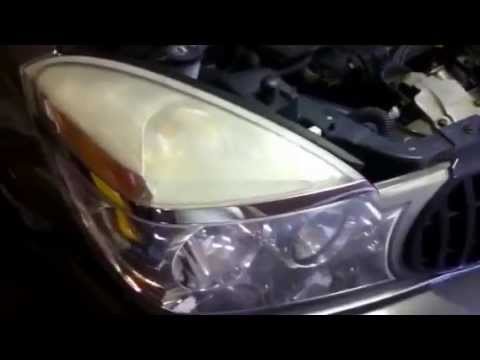 How to change a head light bulb in a Buick Rendezvous DO NOT FORCE THE LENSE OUT READJUST THE CLIP
