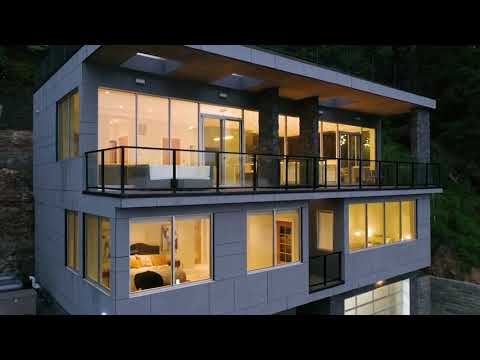 Must See!!! 34 Shore Road, Edgewater, NJ 07020