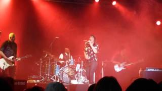 preview picture of video 'Beth Hart Guitare en scène juillet 2014'