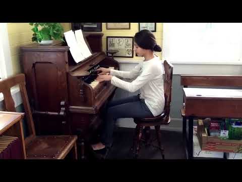 Apr 11, 2015 Laura Bretan