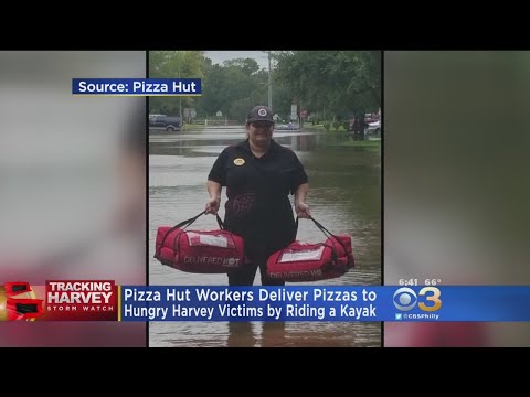 Pizza Hut Employees Deliver Pizzas To Harvey Victims By Kayak