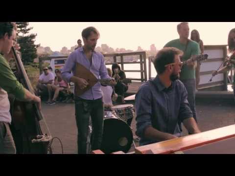 The Fugitives - Bigger Than Luck (Live on the Seawall)