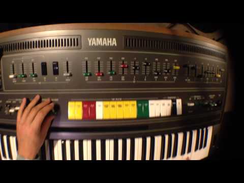 Yamaha CS60 Synthesizer - Aftertouch Demo